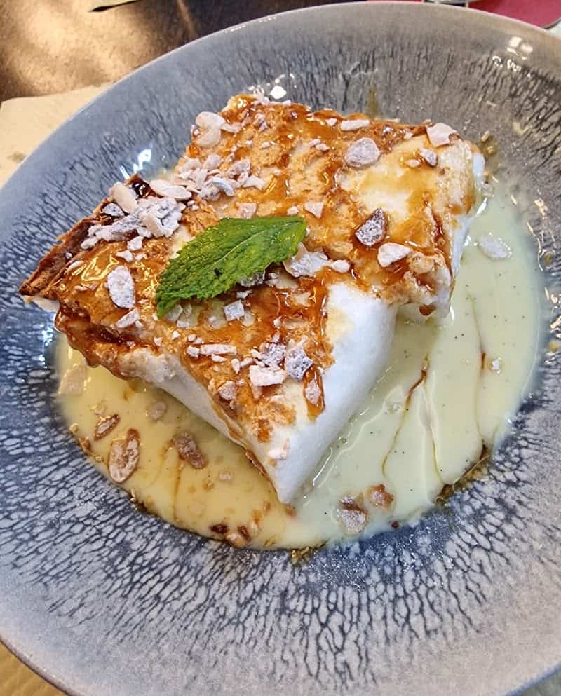 Restaurant Le Village à Enghien-les-Bains, France