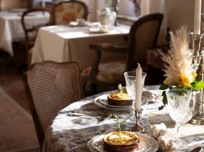 Restaurant LeChat Noble à La Colle-sur-Loup, France