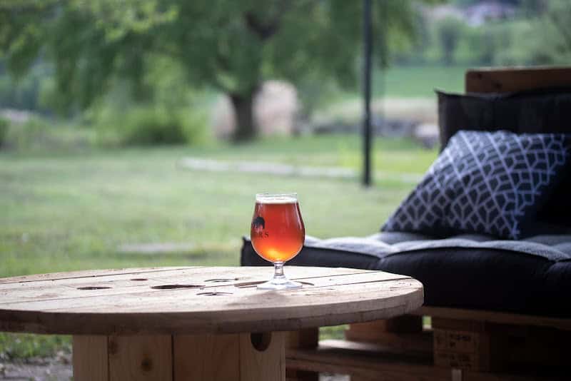 L’Écoinçon – Bar & Restaurant Cressin-Rochefort à Cressin-Rochefort, France