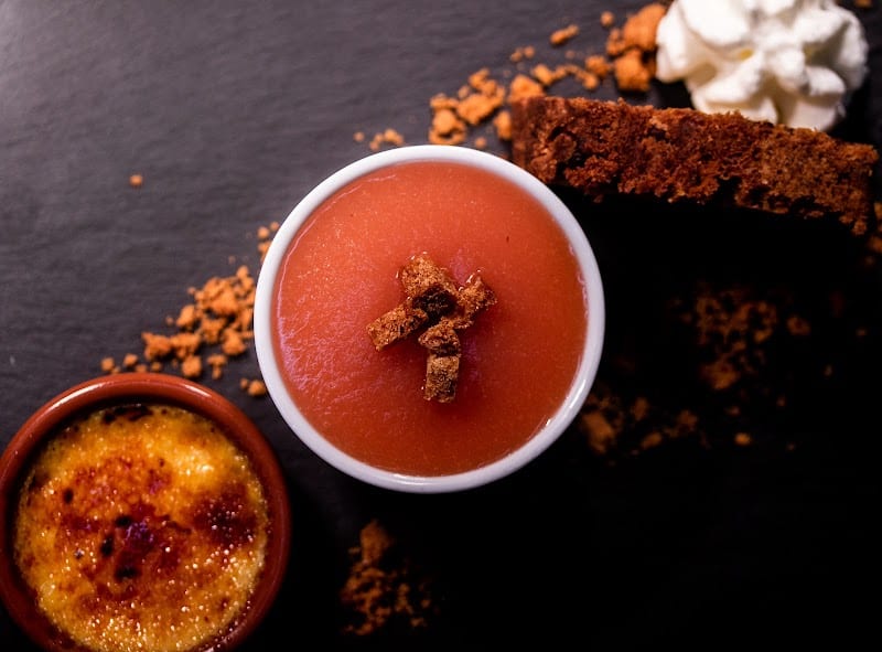 L’Écoinçon – Bar & Restaurant Cressin-Rochefort à Cressin-Rochefort, France