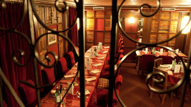 Restaurant L’Emaillerie à Saint-Denis, France