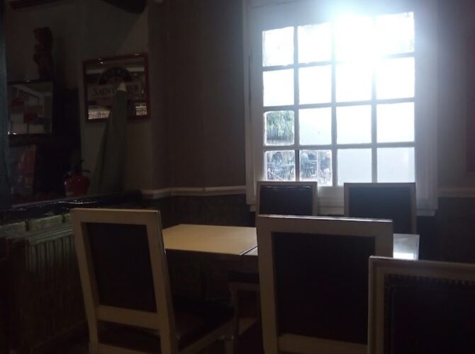 Restaurant L’Entracte à Gennevilliers, France