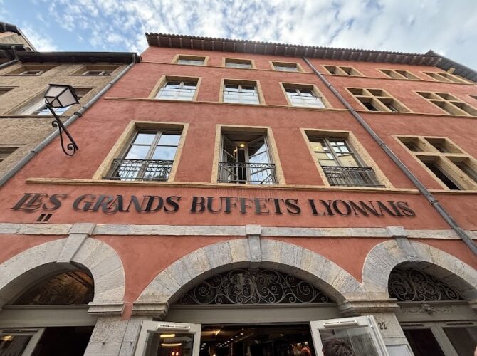 Restaurant Les Grands Buffets Lyonnais à Lyon, France