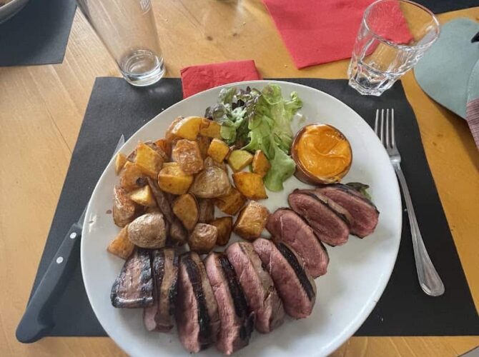 Restaurant Les Halles du Conflent à Prades, France