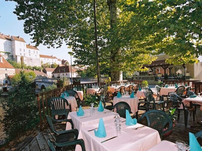 Restaurant Les Jardins Gourmands à Pesmes, France