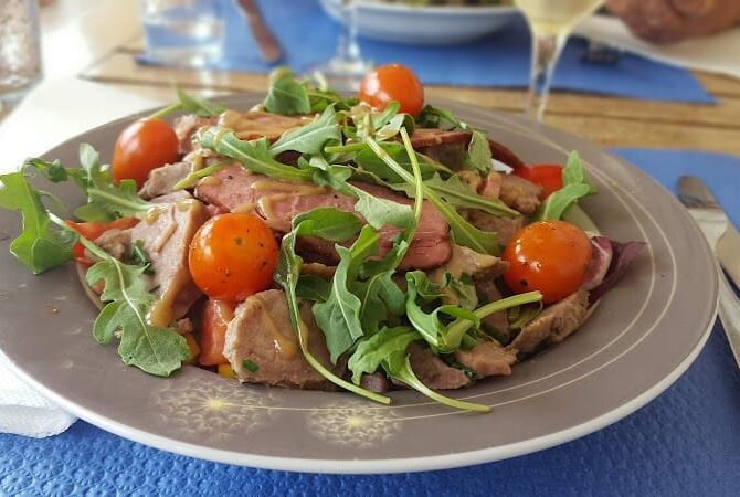 Restaurant Les Longitudes à Rochefort, France