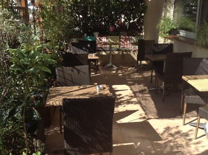 Restaurant Les Muriers à La Colle-sur-Loup, France