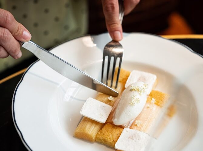 Restaurant Les Parisiens à Paris, France