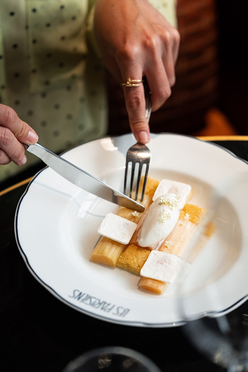 Restaurant Les Parisiens à Paris, France