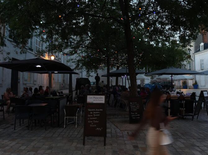 Restaurant Les Pissenlits par la Racine à Orléans, France