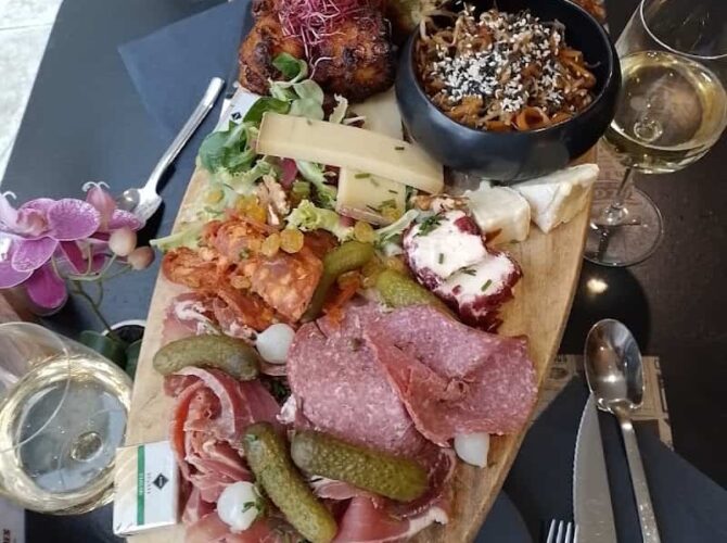 Restaurant Les Planches de Pontoise à Pontoise, France