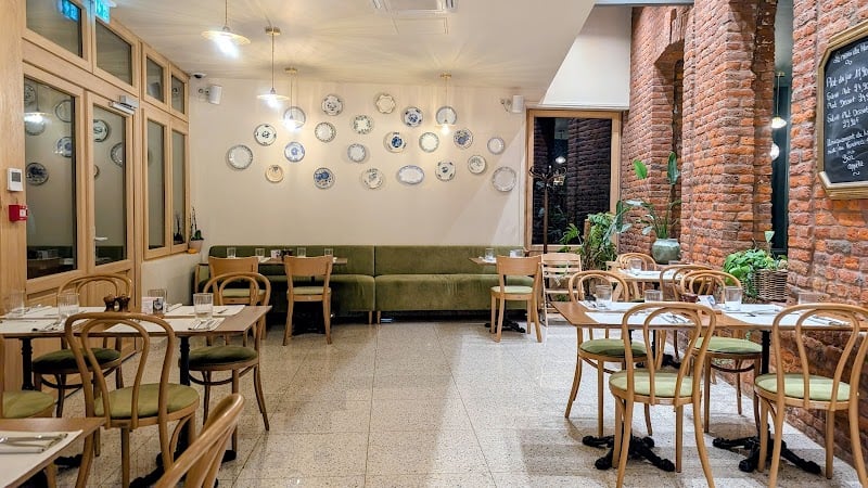 Restaurant Les Roses Blanches à Inchy en Cambrésis, France