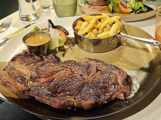 Restaurant Les Savoureux à Valenciennes, France
