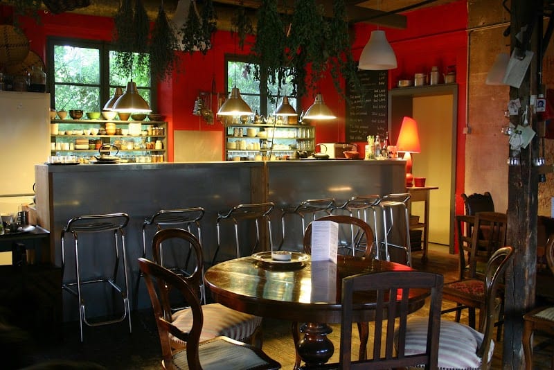 Restaurant L’Escalier – Le Jardin, la Table, les Gîtes, la Galerie à Brumath, France