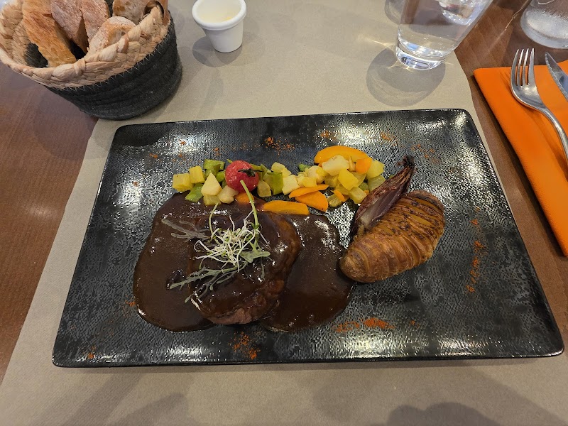 Restaurant L’essentiel à Pont-l'Abbé, France