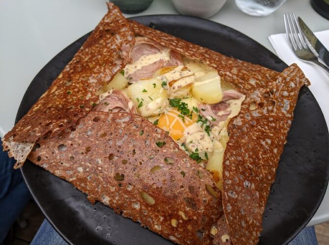 Restaurant L’insense à Courbevoie, France