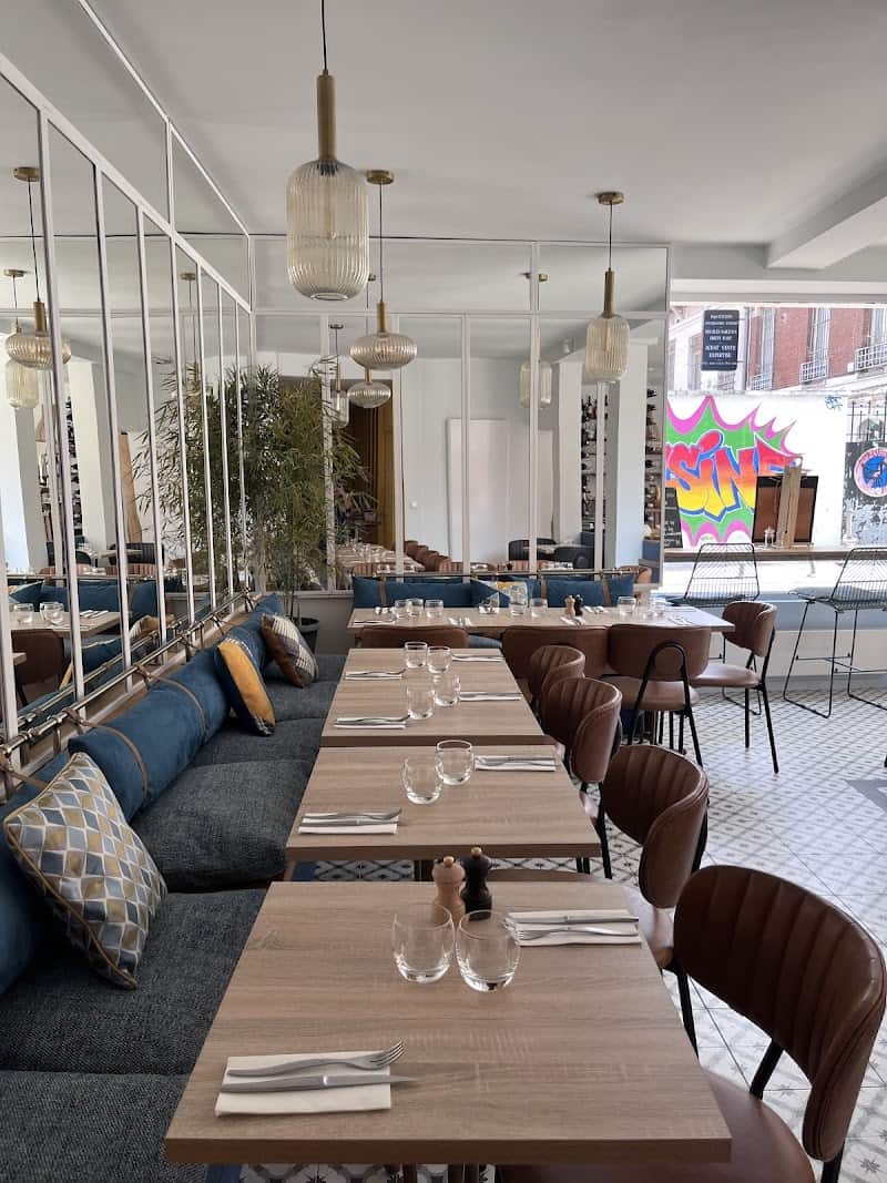 Restaurant L’Insurgé à Saint-Ouen-sur-Seine, France