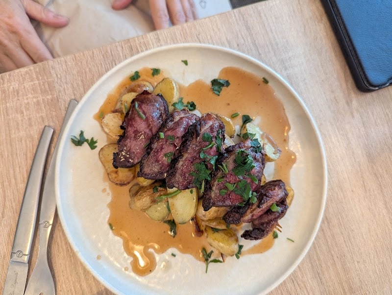 Restaurant L’Insurgé à Saint-Ouen-sur-Seine, France