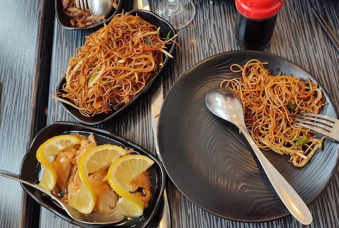 Restaurant Little Long House à Bagneux, France