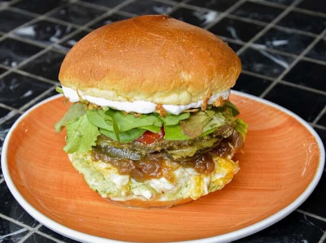 Restaurant Lloyd Coffee Eatery – Westland Shopping à Anderlecht, Belgique