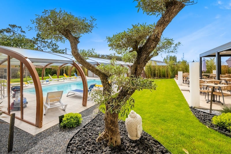 LOGIS Hôtel-Restaurant Le Clos Fleuri à Castelnaudary, France