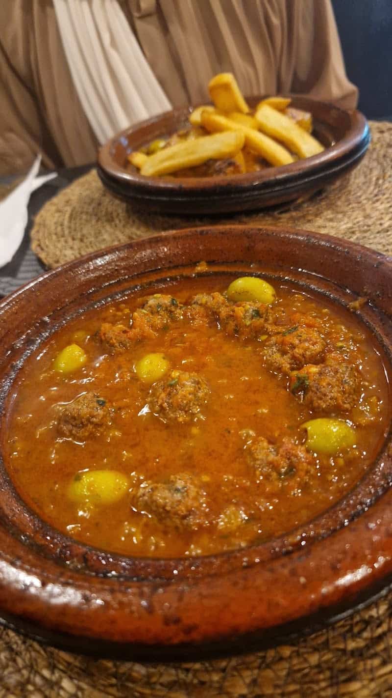 Restaurant L’olivier à Lens, France