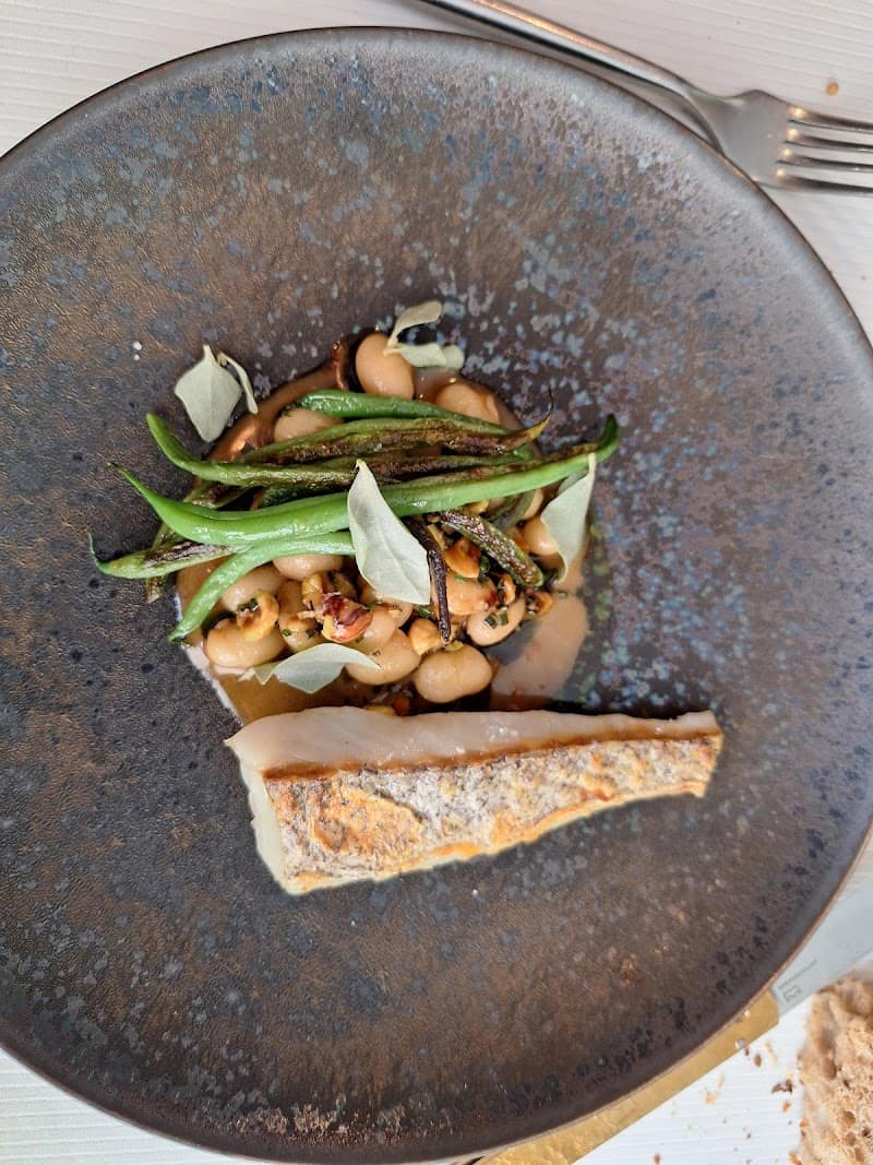 Louise. ( Restaurant & Cave à vin – Épicerie fine ) à Lorient, France