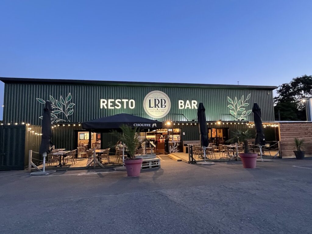 Restaurant LRB à Dinan, France