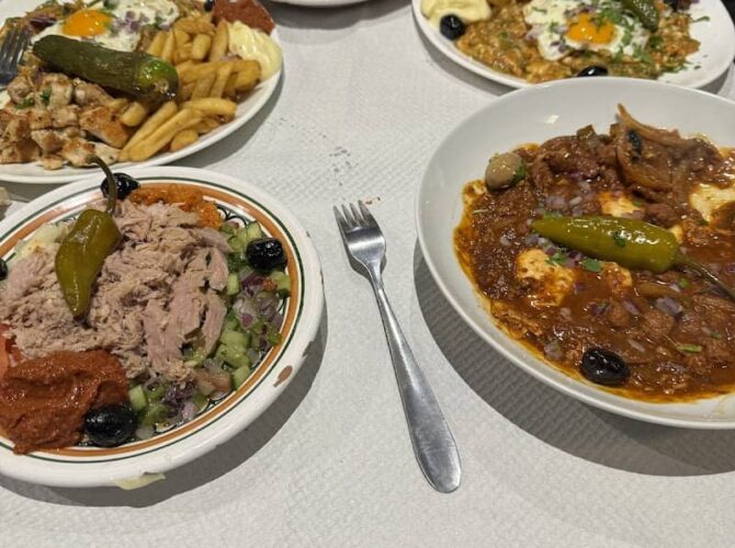 Restaurant LV à Ivry-sur-Seine, France