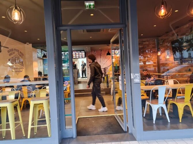 Restaurant MAC CHICKEN à Enghien-les-Bains, France