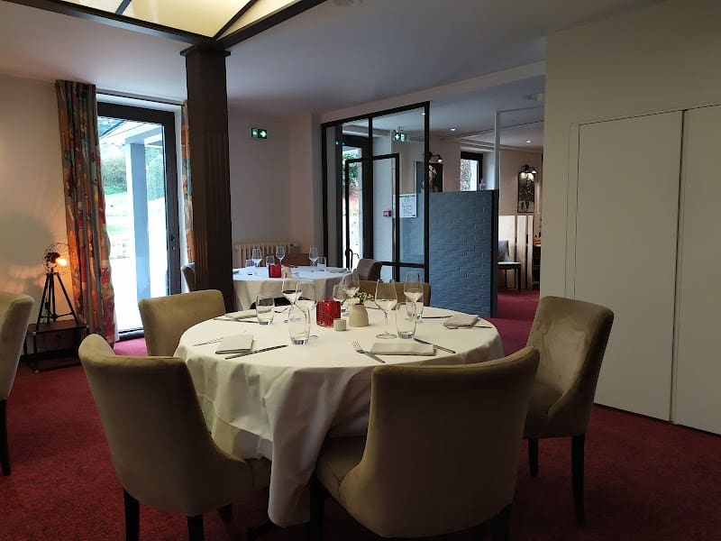 Restaurant Manoir Le Quatre Saisons à Saint-Brieuc, France