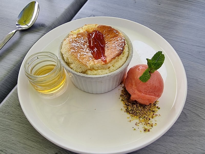 Restaurant Manoir Le Quatre Saisons à Saint-Brieuc, France