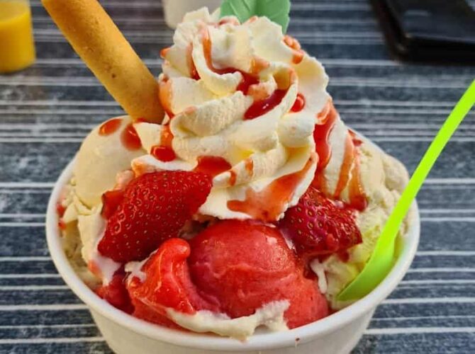 Restaurant Marie Louise Glacier à Marseillan, France