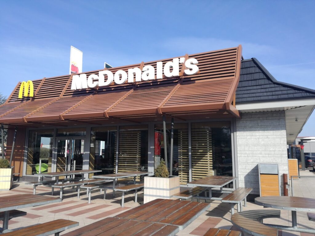 Restaurant McDonald’s à Gray, France