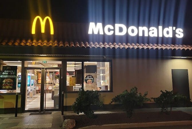 Restaurant McDonald’s à Prades, France