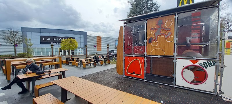 Restaurant McDonald’s à Gray, France