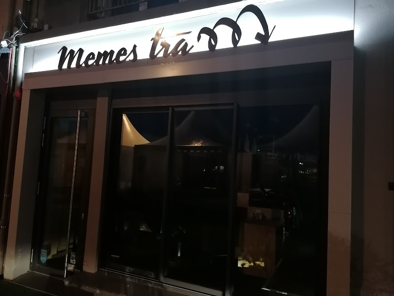 Restaurant Memes Tra Brest à Brest, France