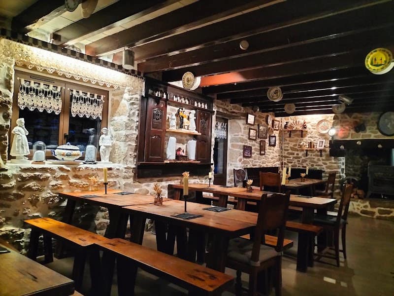 Restaurant Men Lann Du à Plomeur, France