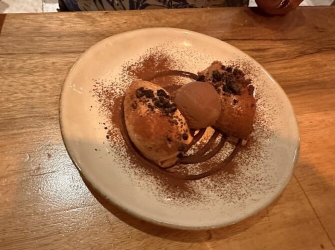 Mimosa Restaurant à Bormes-les-Mimosas, France