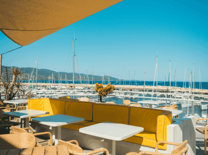 Mimosas sur le Toit – Restaurant & Rooftop à Bormes-les-Mimosas, France