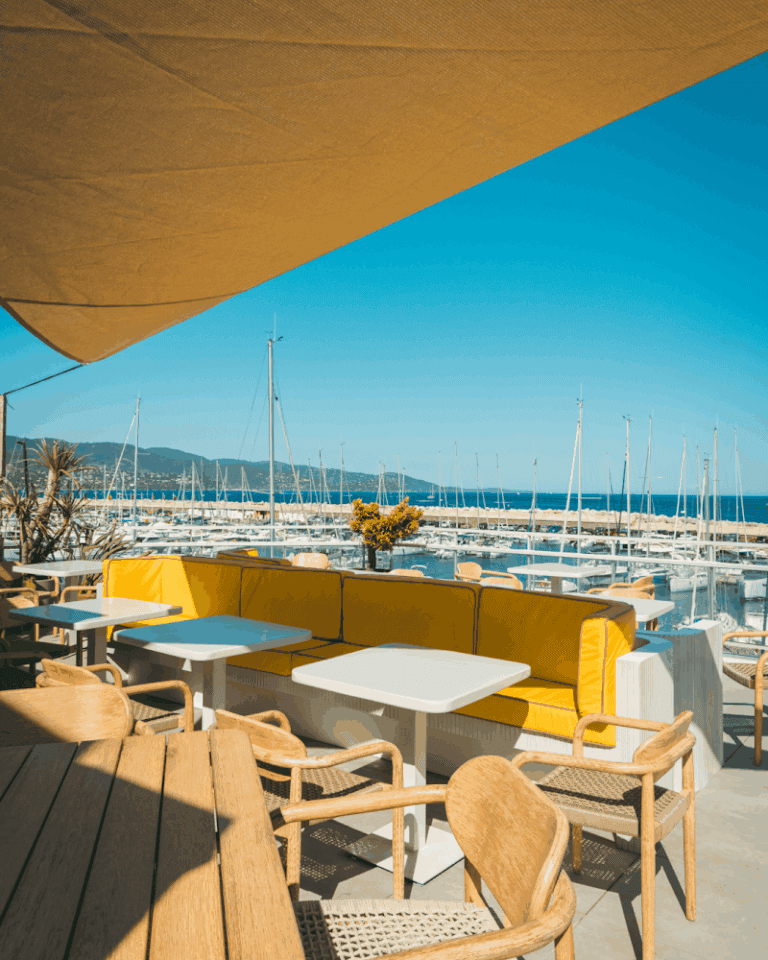 Mimosas sur le Toit – Restaurant & Rooftop à Bormes-les-Mimosas, France — photo 1