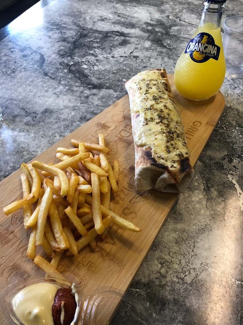 Restaurant Mixte 2k à Rillieux-la-Pape, France