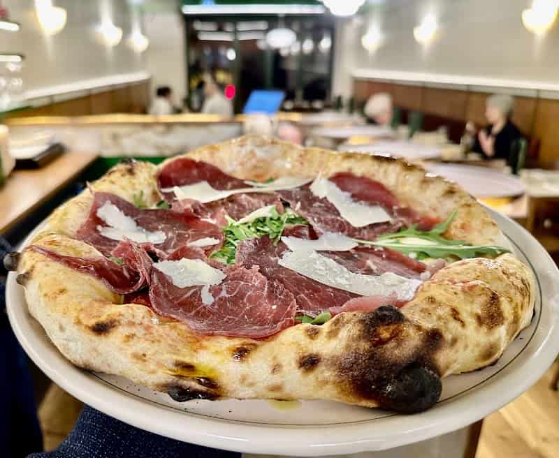 Restaurant Ninetta à Paris, France