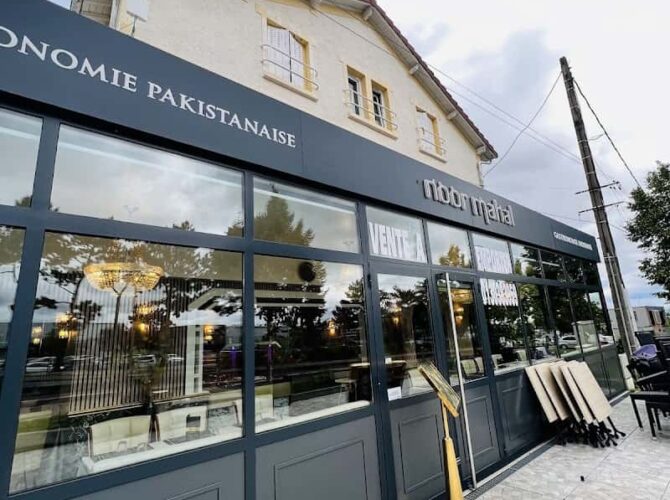 Restaurant Noor mahal à Pontoise, France