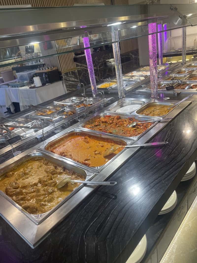 Restaurant Noor mahal à Pontoise, France