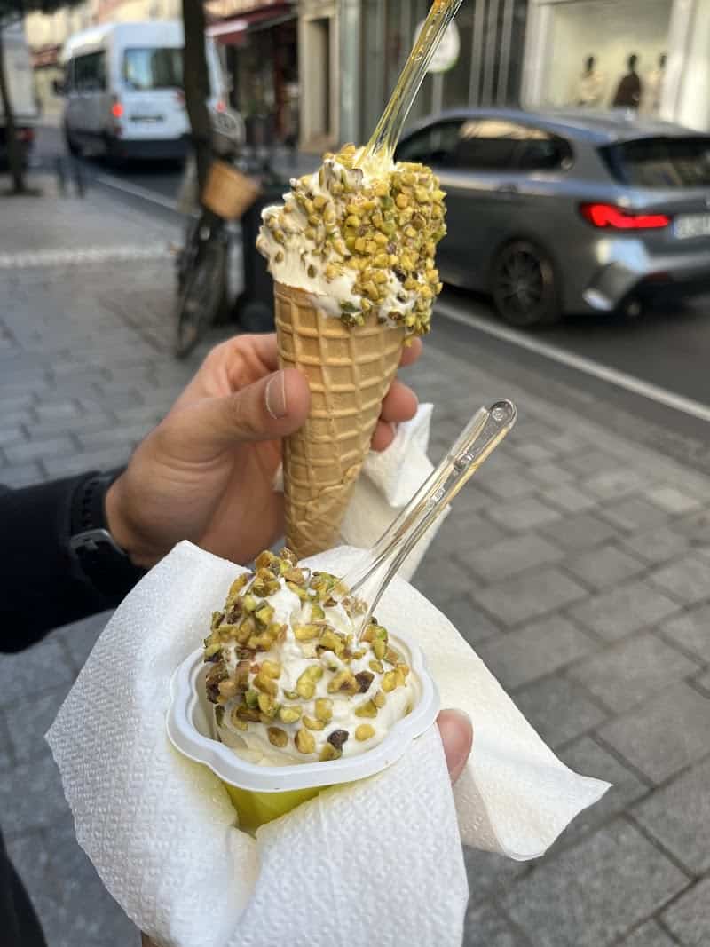 Restaurant Noujoum à Enghien-les-Bains, France