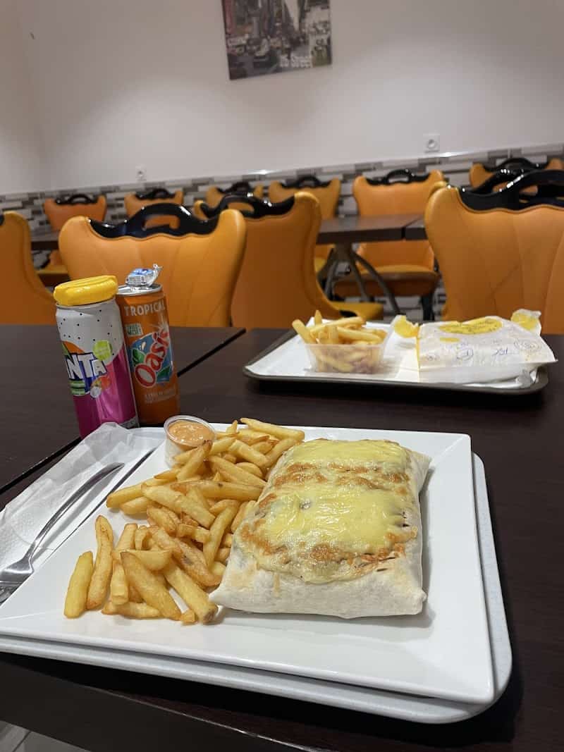 Restaurant O chicken cheese castelnaudary à Castelnaudary, France