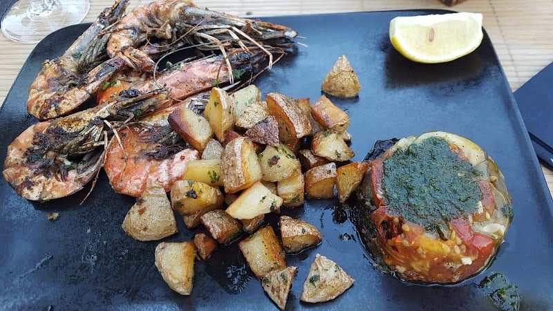 Restaurant O GONES DE SAONE à Fontaines-sur-Saône, France