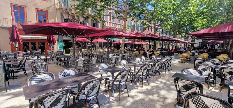 Restaurant Ô Trois Cinq Sept à Carcassonne, France