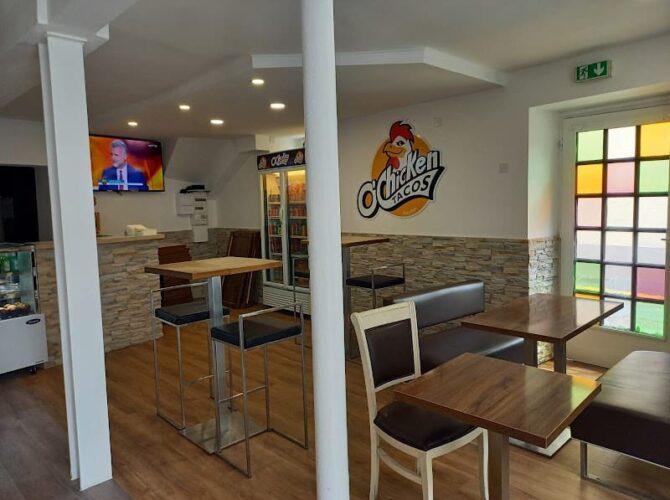 Restaurant O’Chicken-Tacos à Dourdan, France